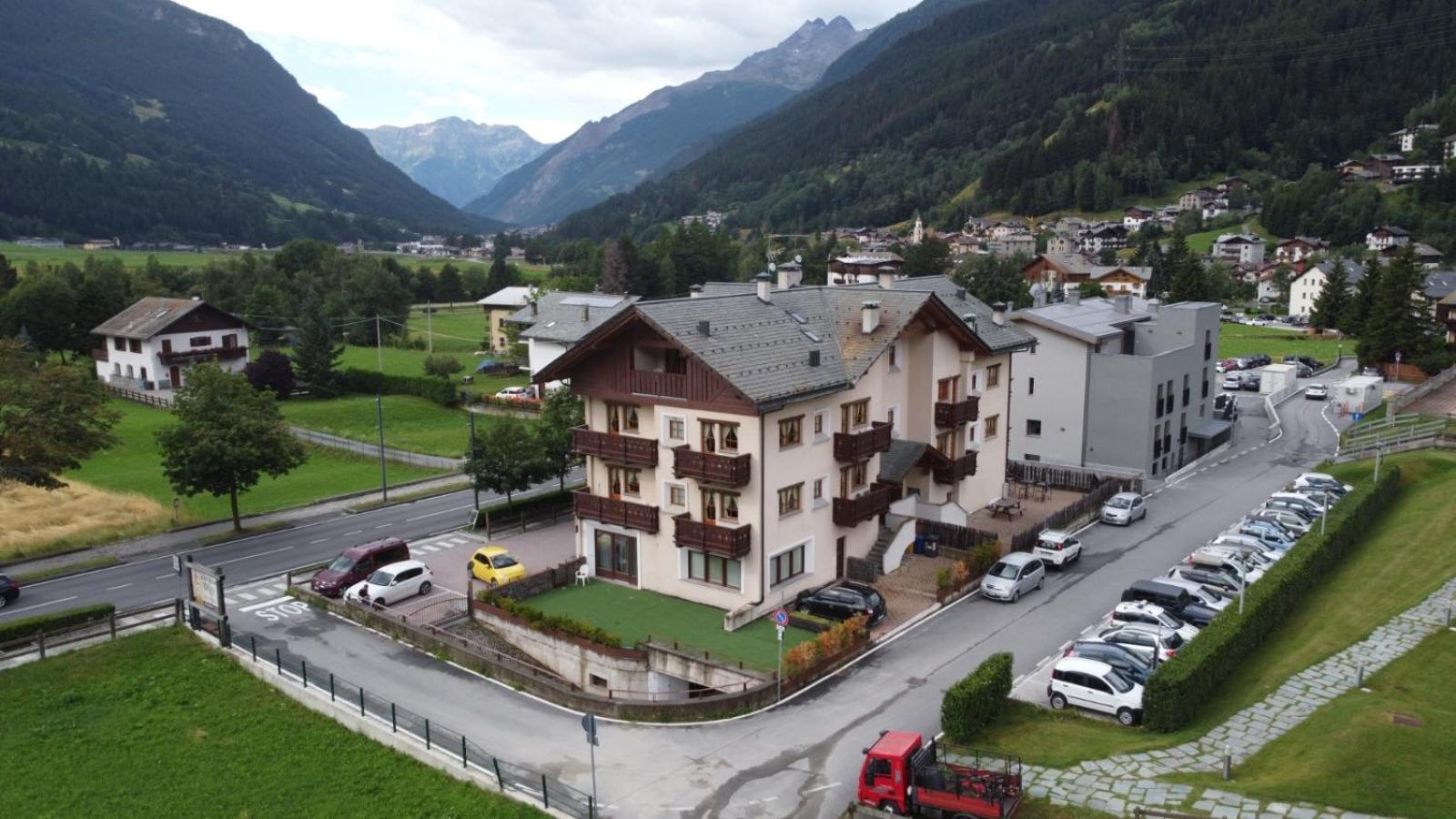 Appartamenti Serena Bormio Exteriör bild